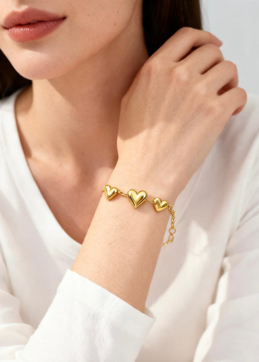 Gold Heart Bracelet "Adjustable"