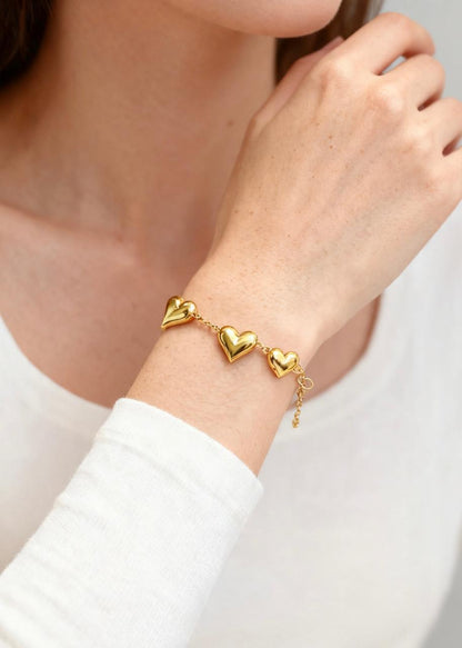Gold Heart Bracelet "Adjustable"