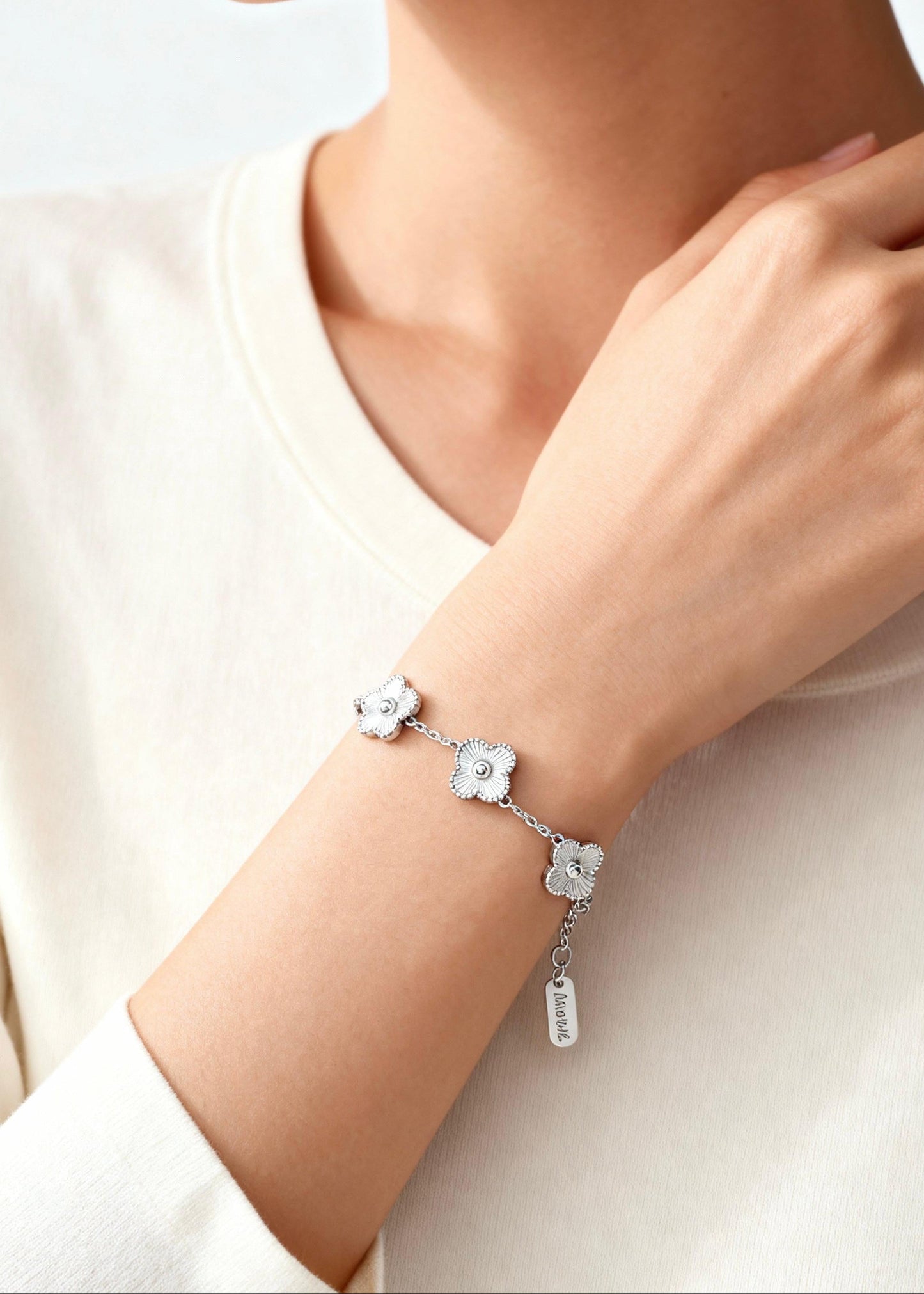 Silver Clover Bracelet "Adjustable"